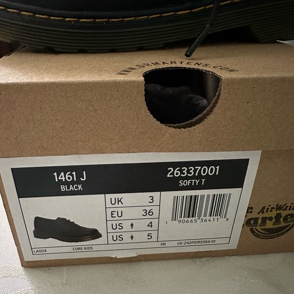 Dr. Martens AirWair Softy T Lace up Shoes. - Picture 6 of 9